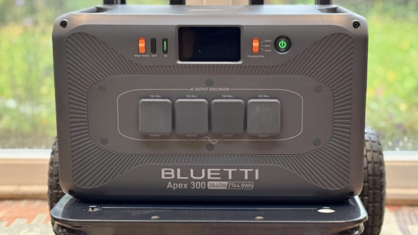 Портативная электростанция Bluetti Apex 300 3 840 Вт. / 2764,8 Вт-ч — купить в ДНР, цена в Донецке